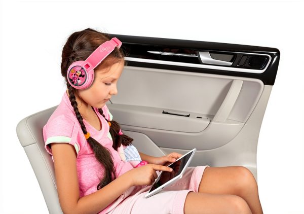 eKids Minnie Mouse Wireless Headphones for Kids Pink-11